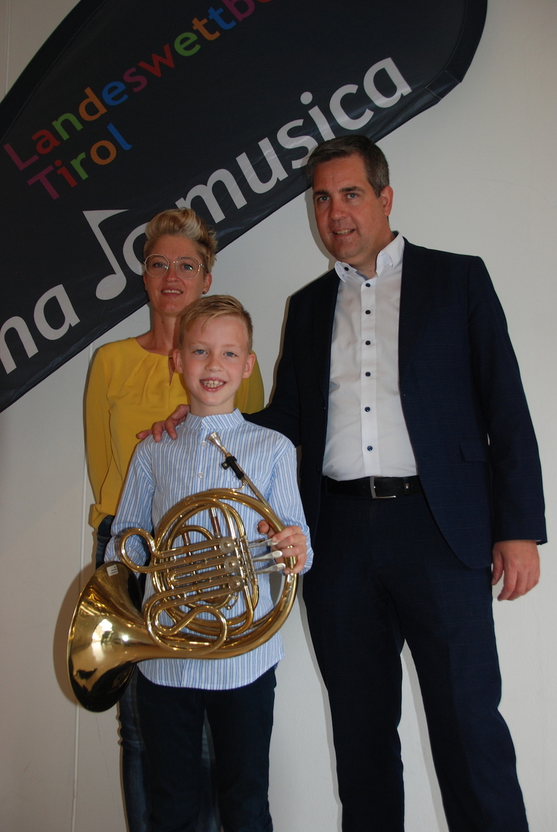 Horn Jonas Schlechtleitner AG B mit Eltern Reinhold und Evelyn