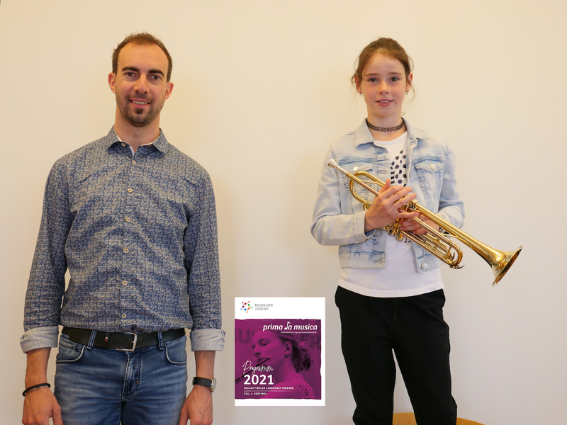 Trompete -Annalena Folie mit Lehrer Manuel Goller