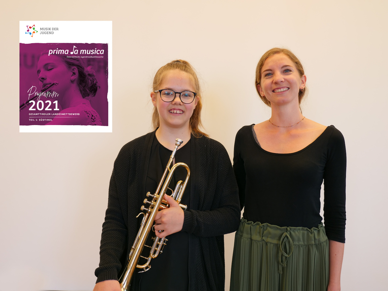 Trompete - Lena Hofer mit  Klavierbegleiterin Cornelia Messner