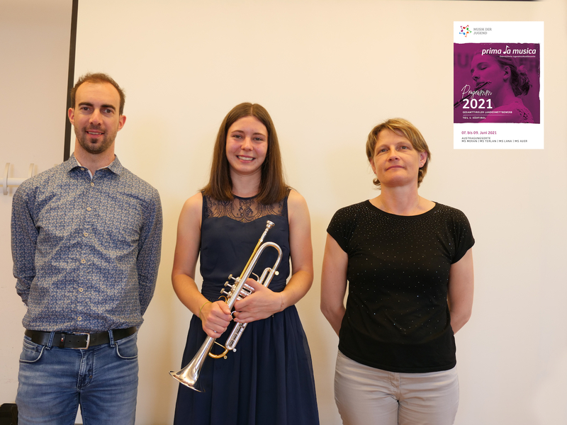 Trompete - Sophy Masiero mit Lehrer Manuel Goller und Klavierbegleiterin Myriam Tschenett