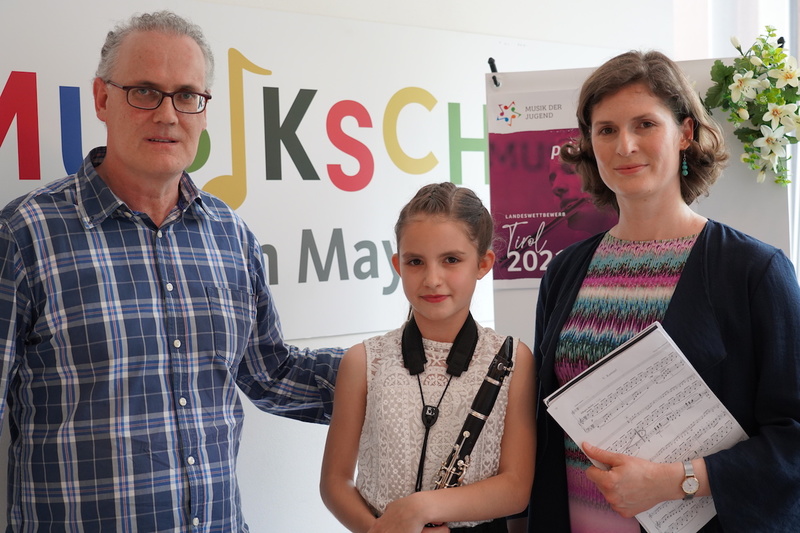 Rebecca Trienbacher Klar. AG I  Katarina Dimov Klavier  Werner Mayr Lehrer
